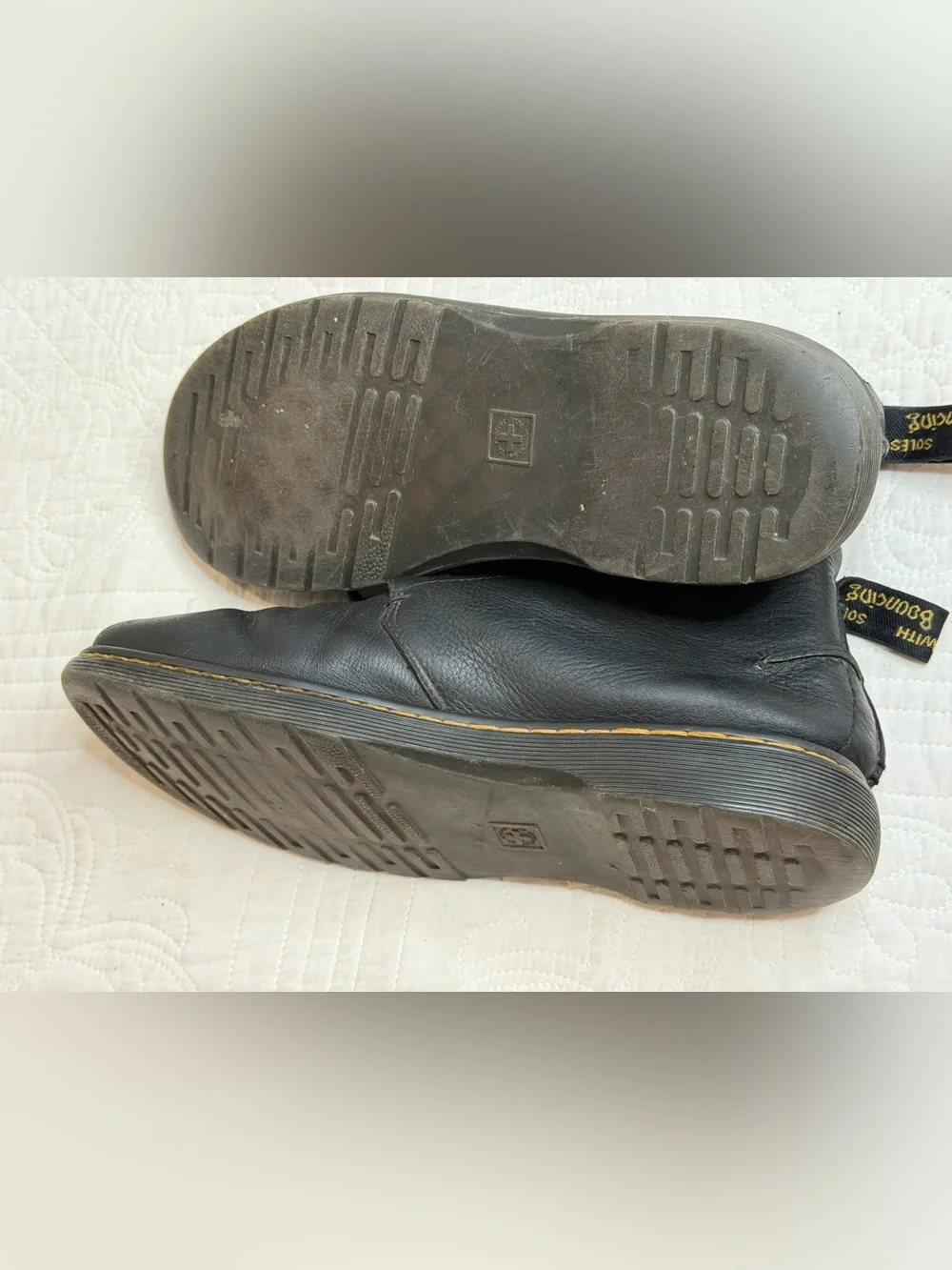 Dr. Martens Ember Black Leather Chukka Ankle Boots Shoes Lace Up Men's Size 11